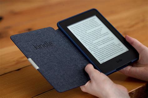 can kindle books be read aloud? A journey through the digital age of reading